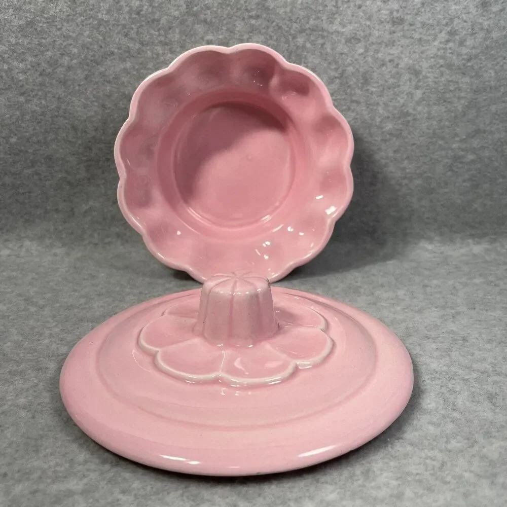 Vintage California Pottery‎ Pink Covered Dish 106  Mid Century Made in USA 1960s